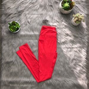 Gymshark Leggings ALL ITEMS WILL BE GONE BEFORE HOLIDAY AND NEGOTIABLE/BUY NOW!